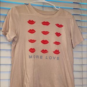 short sleeve kiss face